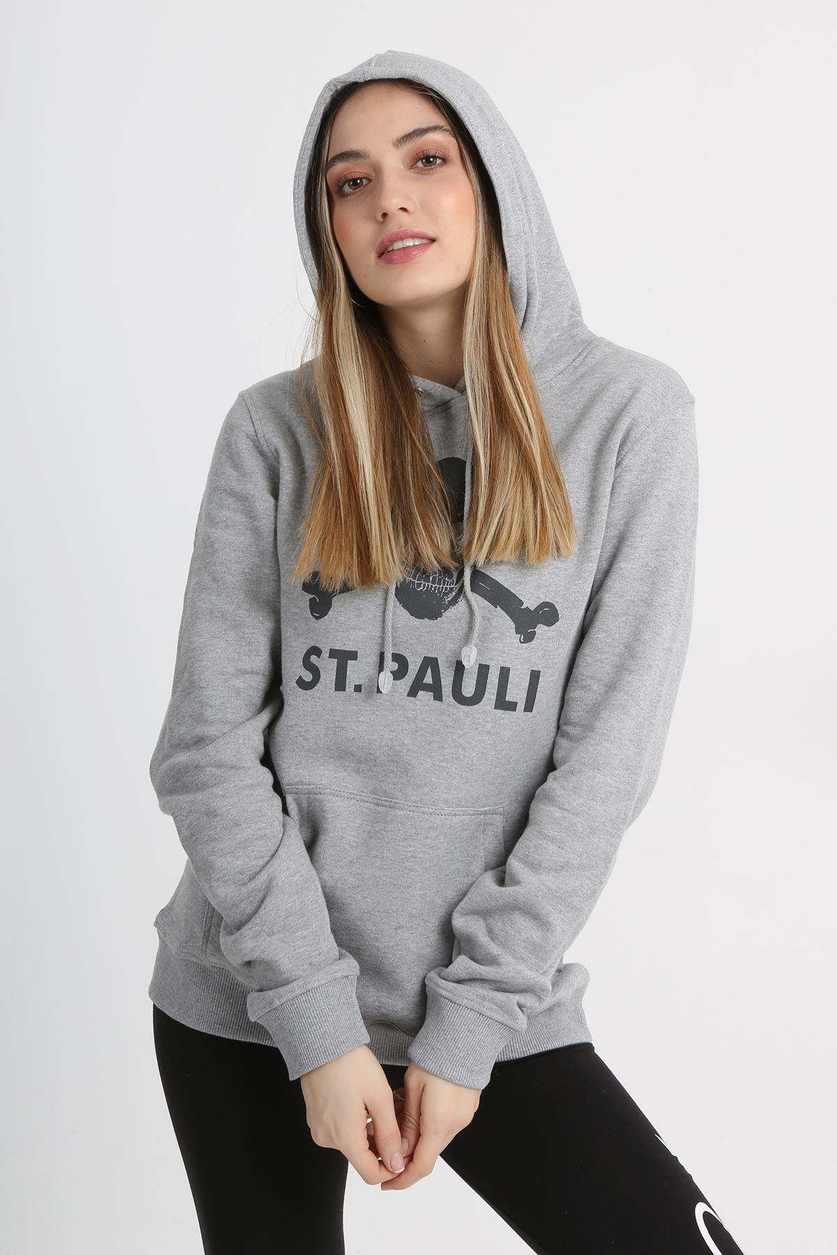 St. Pauli Gri Kapüşonlu Ekru Kuru Kafa Baskılı Örme Kadın Sweatshirt