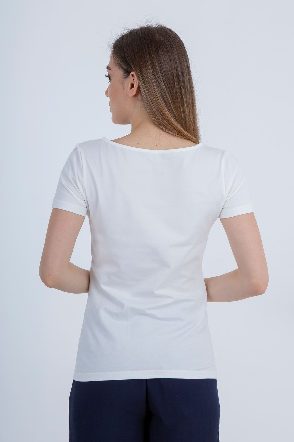 Laurel Beyaz V Yaka Basic Kadın Tişört